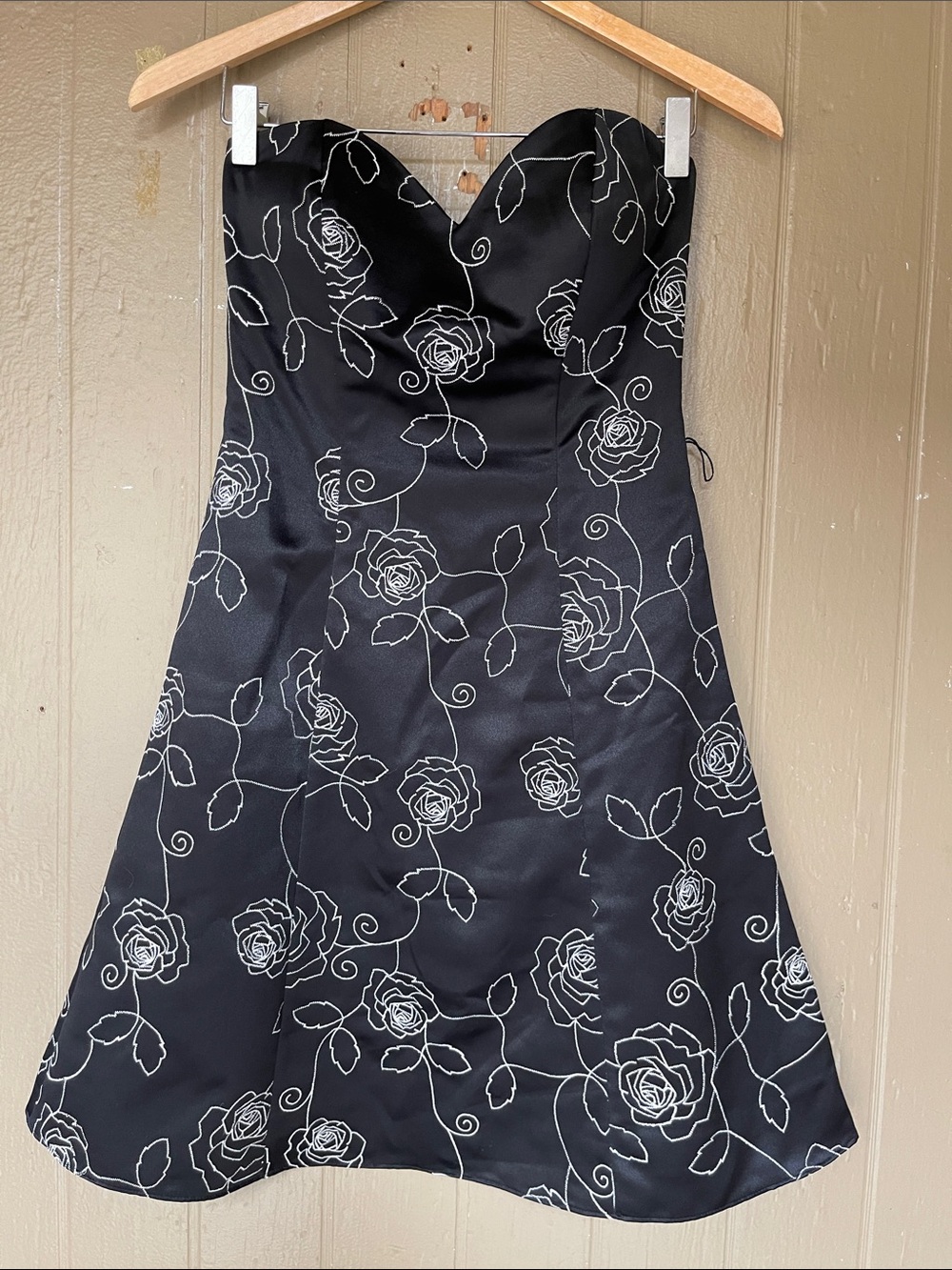 White House Black Market Strapless Black Floral A-Line Dress Size 0